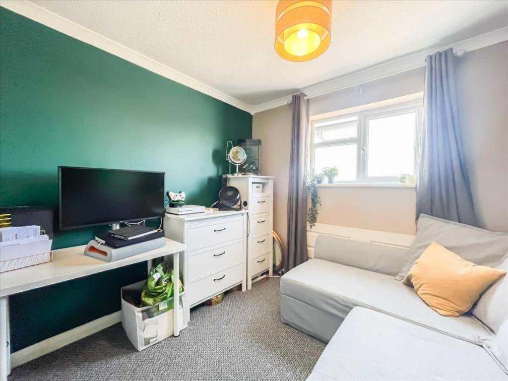Nice, Bright & Friendly Home Hemel Hempstead Bagian luar foto